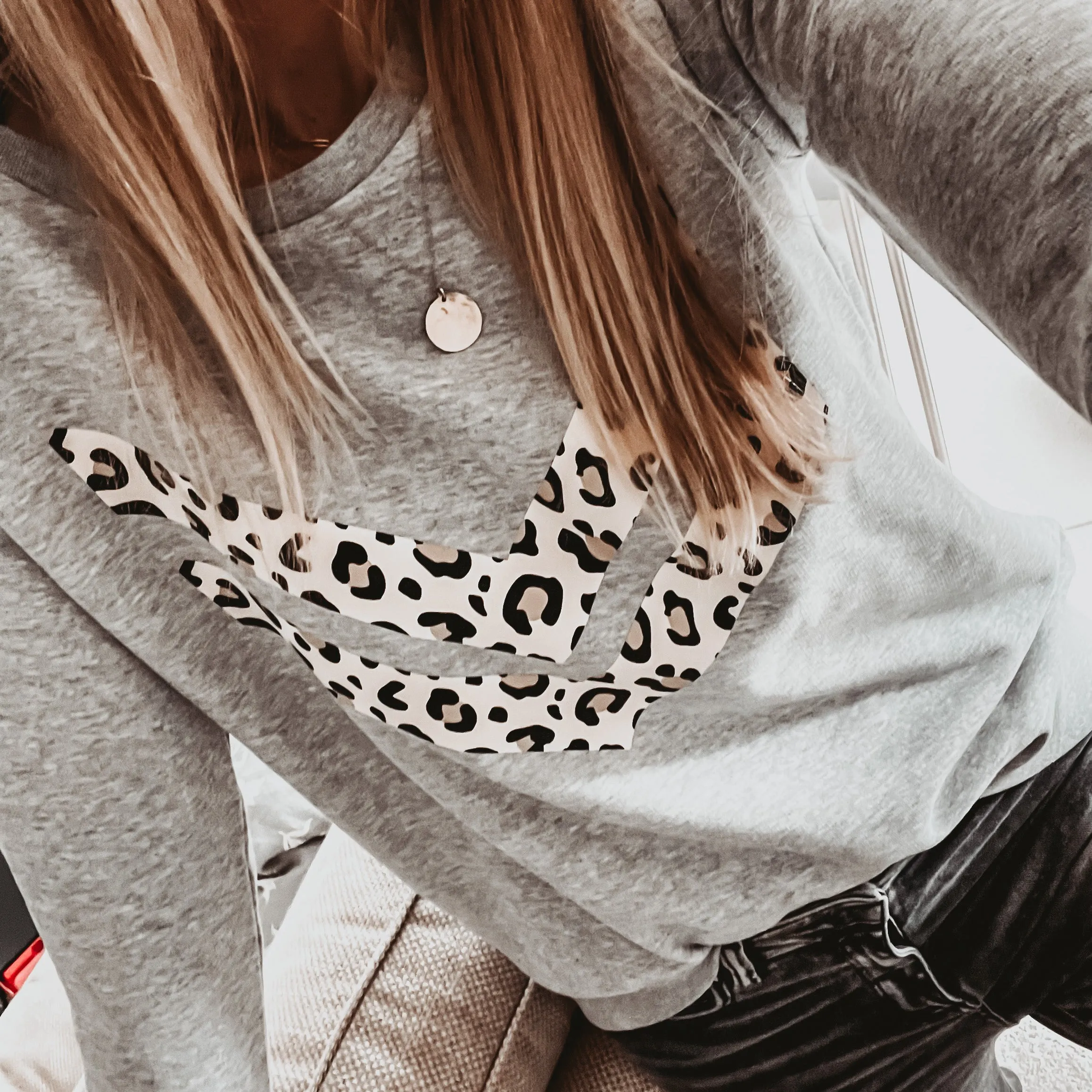 Double leopard chevron grey sweatshirt *relaxed fit*